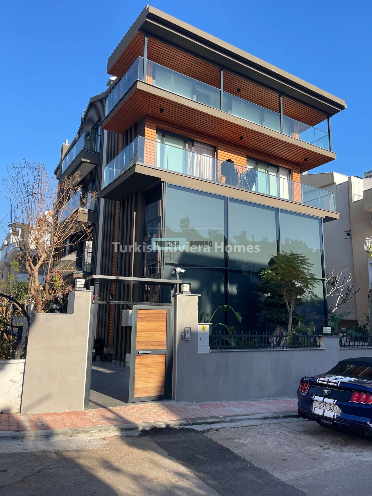 Iconic Ultra-Luxury 10+2 Villa in the Heart of Konyaaltı