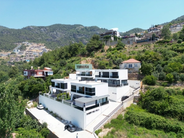 Prestigious Hilltop Luxury Villa in Bektaş, Alanya