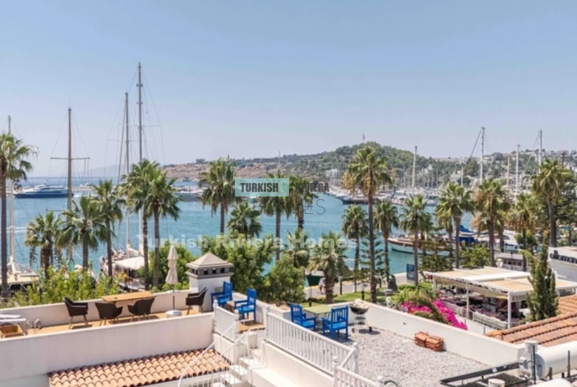 Prime Central Bodrum Residence with Panoramic Castle