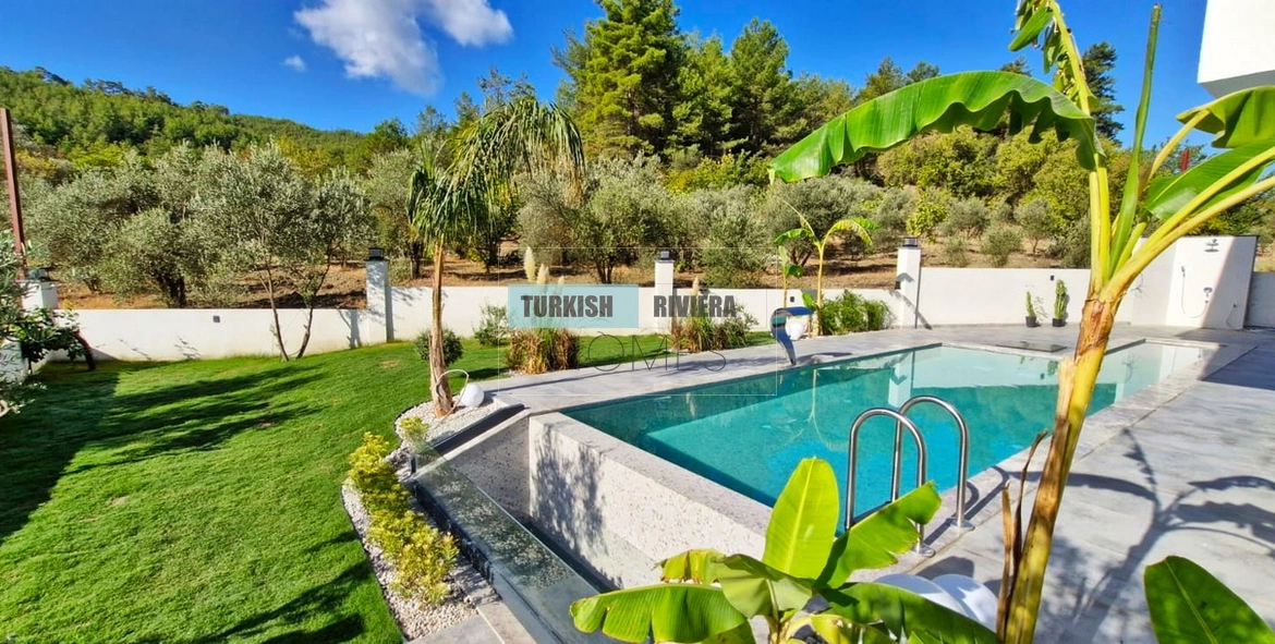 Üzümlü 4+1 Duplex Villa with Private Pool and Garden for Sale