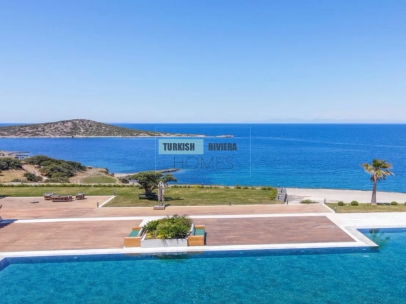 Prestigious Waterfront Villas with Private Beach Access in Yalıkavak