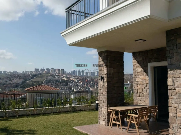 Spacious Suburban Villas in Prestigious Bahçeşehir