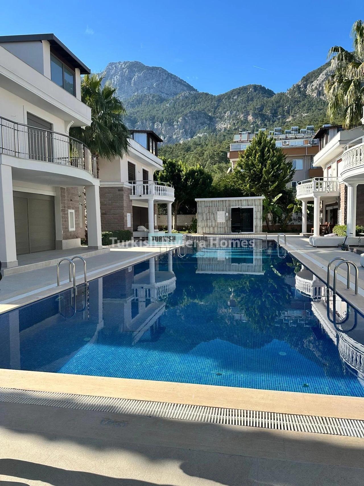 Luxury Renovated 4 Bedroom Villa with Private Garden in Kemer