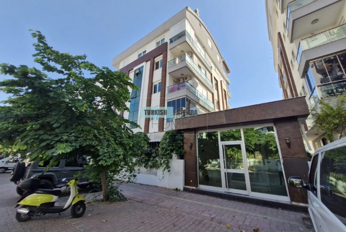 Bargain Price 1 Bedroom Apartment in Konyaaltı, Antalya