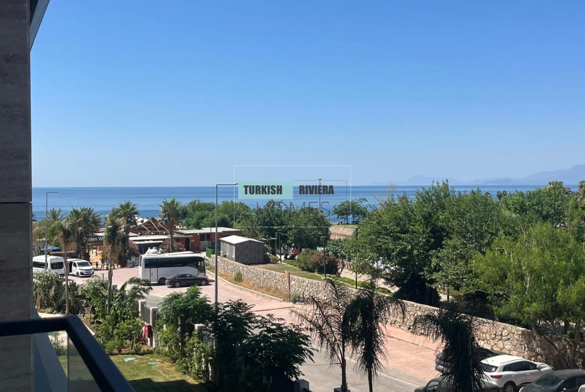 Luxury 3 Bedroom Seafront Apartments with 5-Star Hotel Facilities in Lara