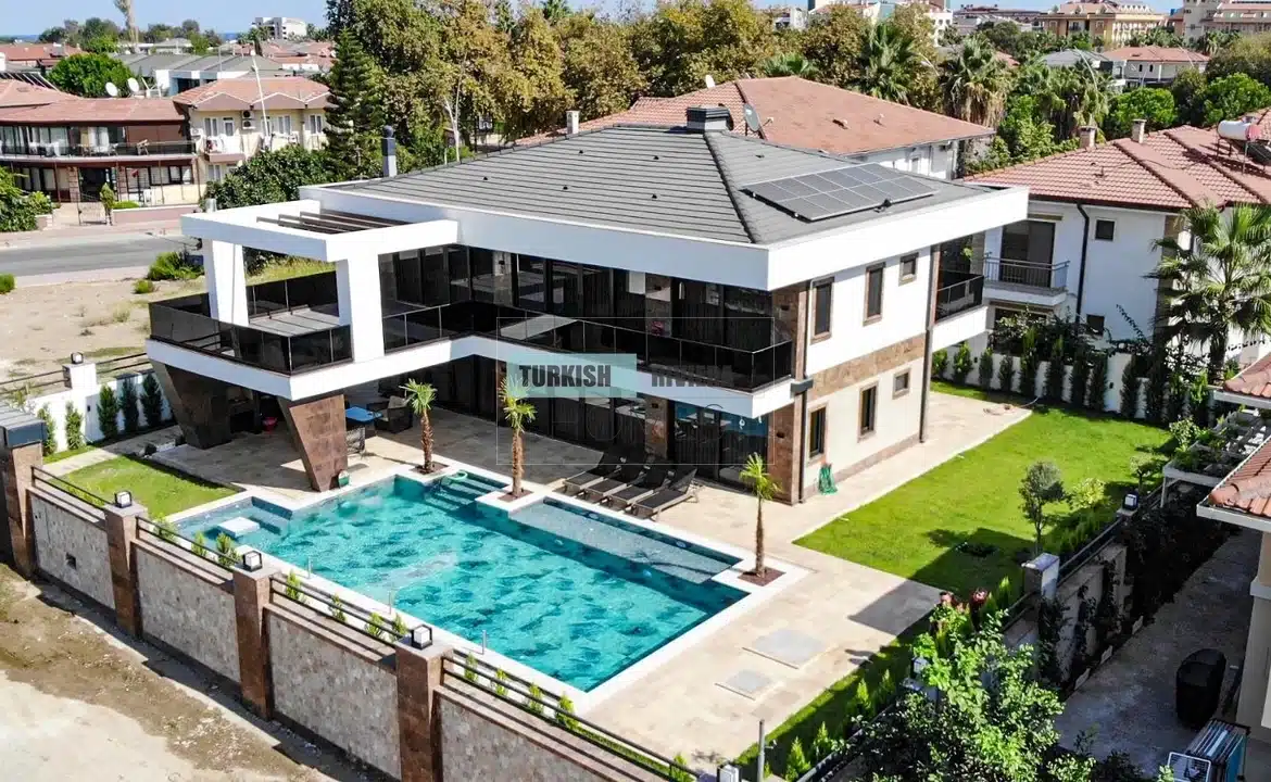 Luxury Modern Detached Villas for Sale Close to the Beach in Kemer, Antalya